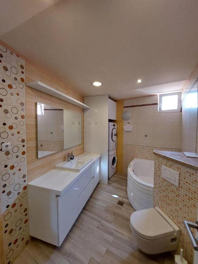 Guest House Klara โซลิน ภายนอก รูปภาพ